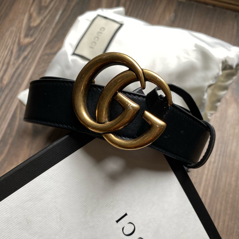 Gucci Belt - double gold G on Black Leather